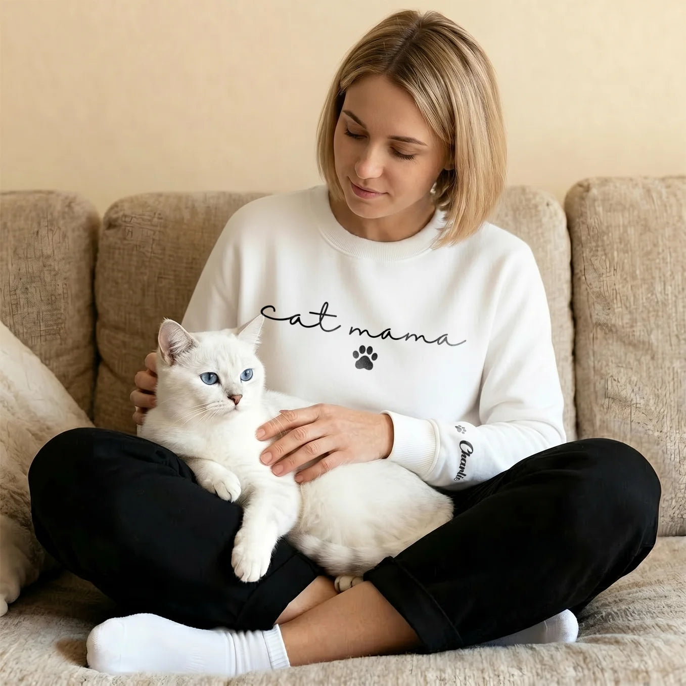 Personalized Sweater "Cat mama" with Sleeve Print