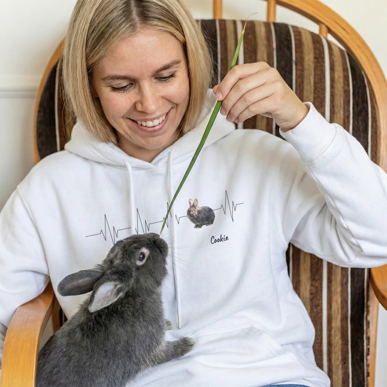 Personalized Hoodie "Heartbeat Bunny"