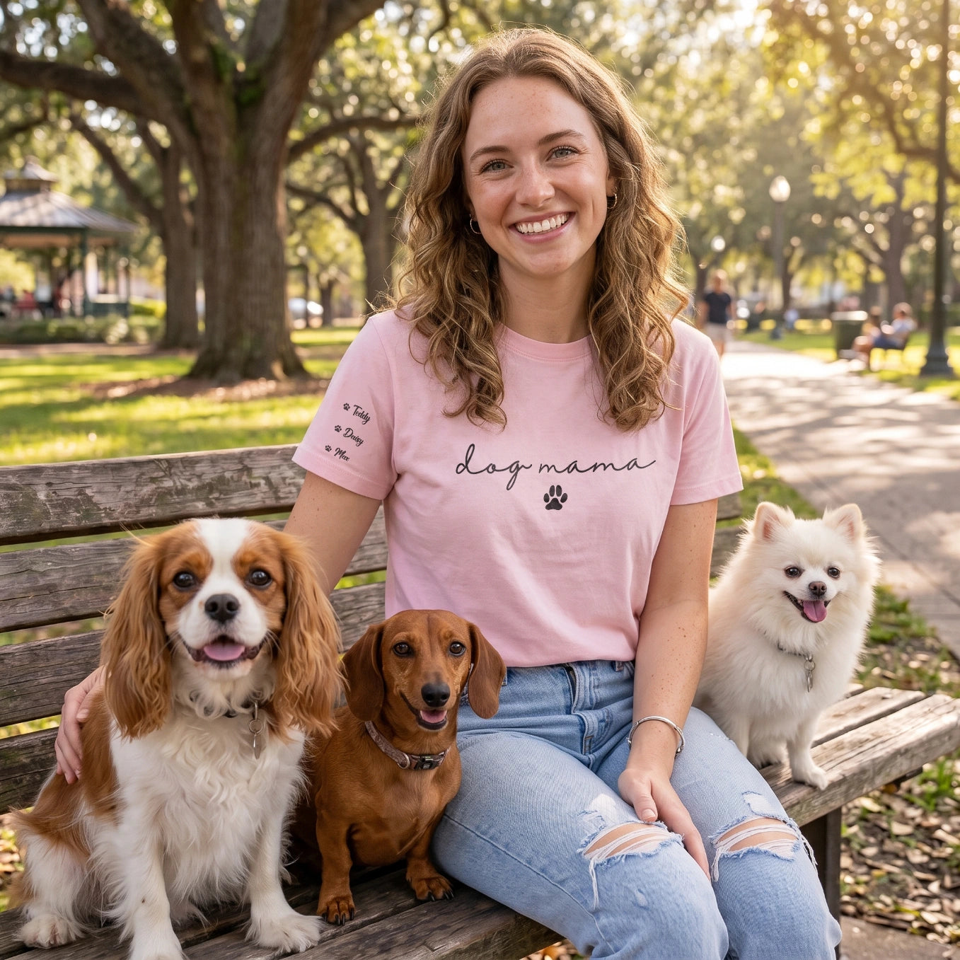 Personalized T-Shirt with Sleeve Print "Dog Mama"