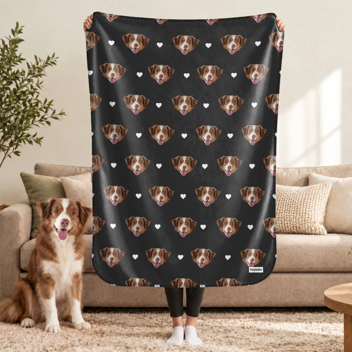 Personalized Blanket "Pet Photo" as a gift for dog lovers: black blanket with your dog's face and hearts all over – hey balu